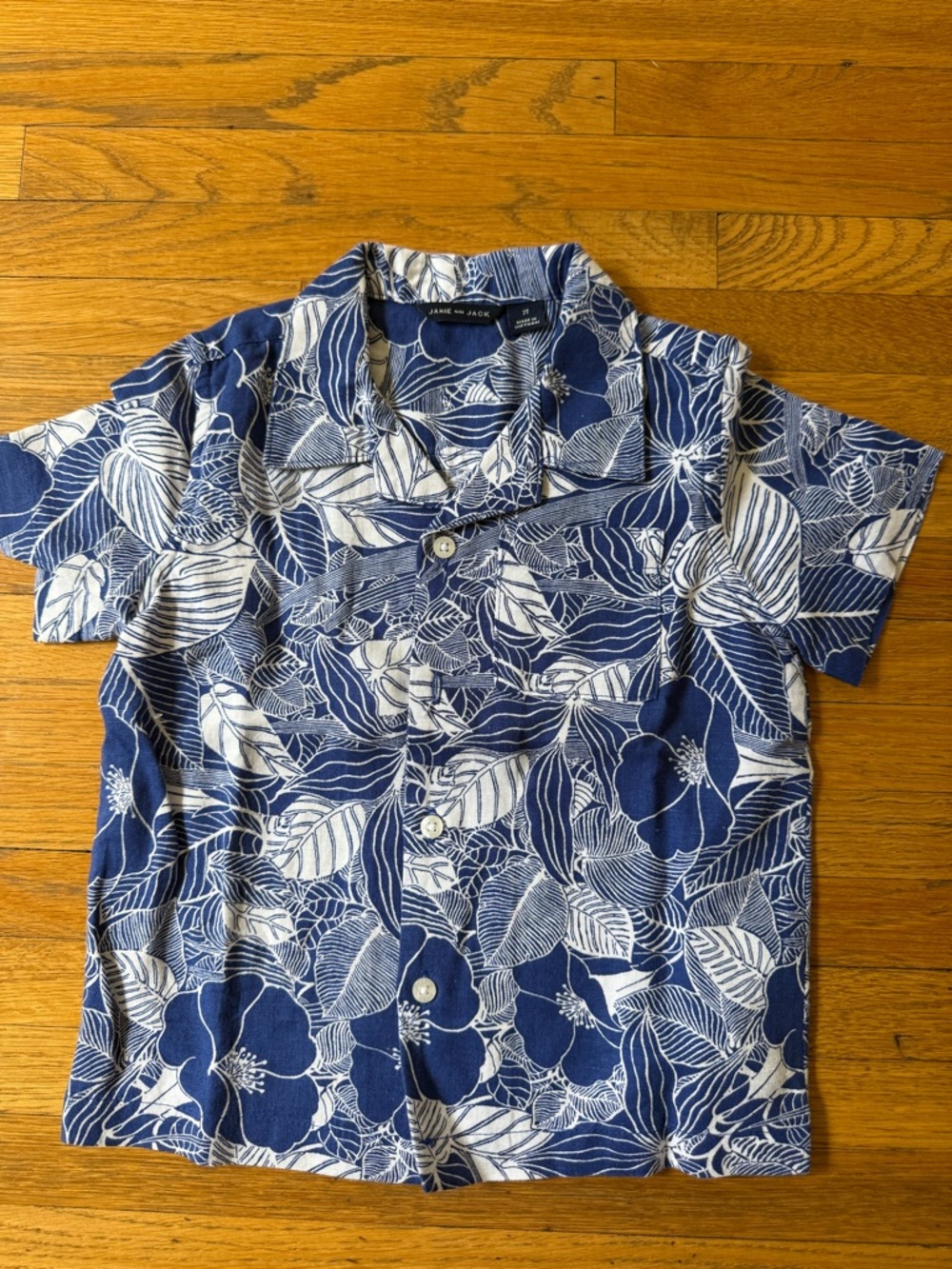 NWOT Janie and Jack Short Sleeve Button Down in Blue Hawaiian Print